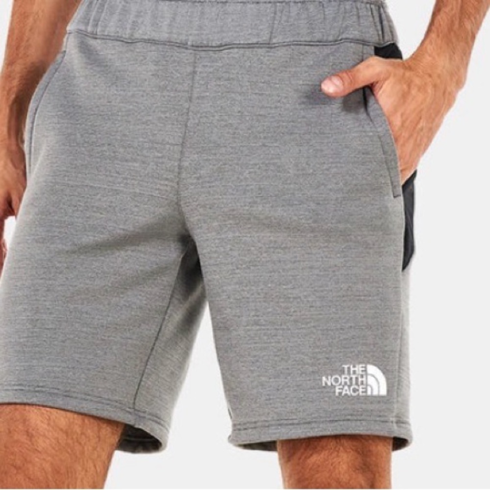 🩳🆕🩳 The North Face Boys' Tri-Blend Shorts-Size Large